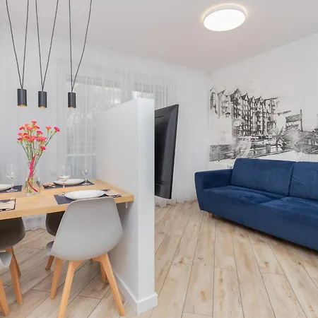 Old Town Aesthetic Deep Blue In By Renters