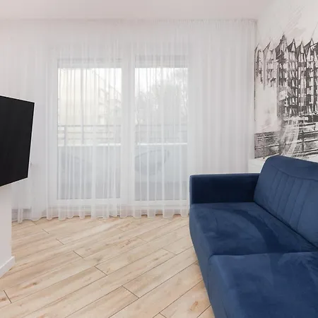 Old Town Aesthetic Deep Blue In By Renters Appartement
