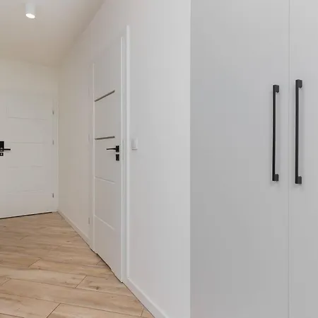 Old Town Aesthetic Deep Blue In By Renters Appartement