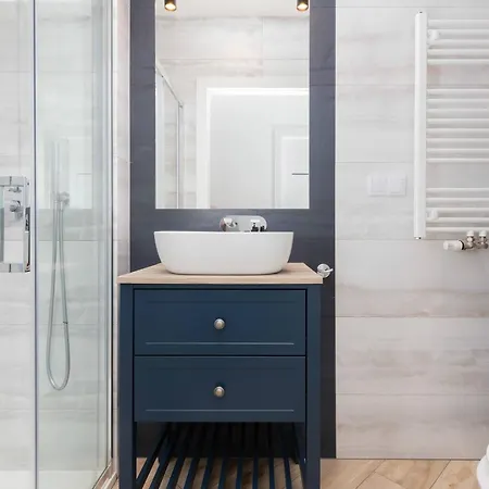 Appartement Old Town Aesthetic Deep Blue In By Renters *